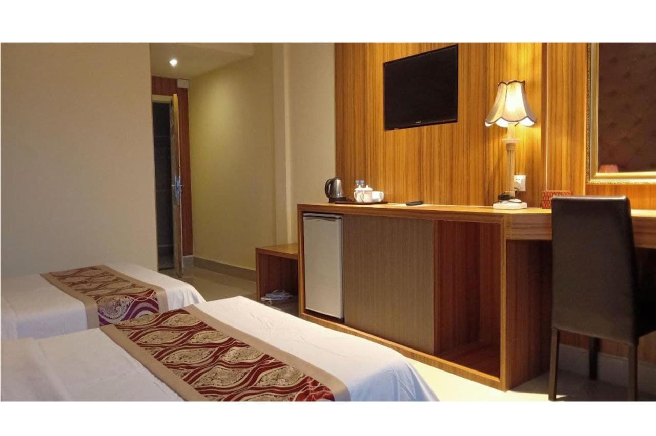 You Eng Hotel Phnompen Kültér fotó