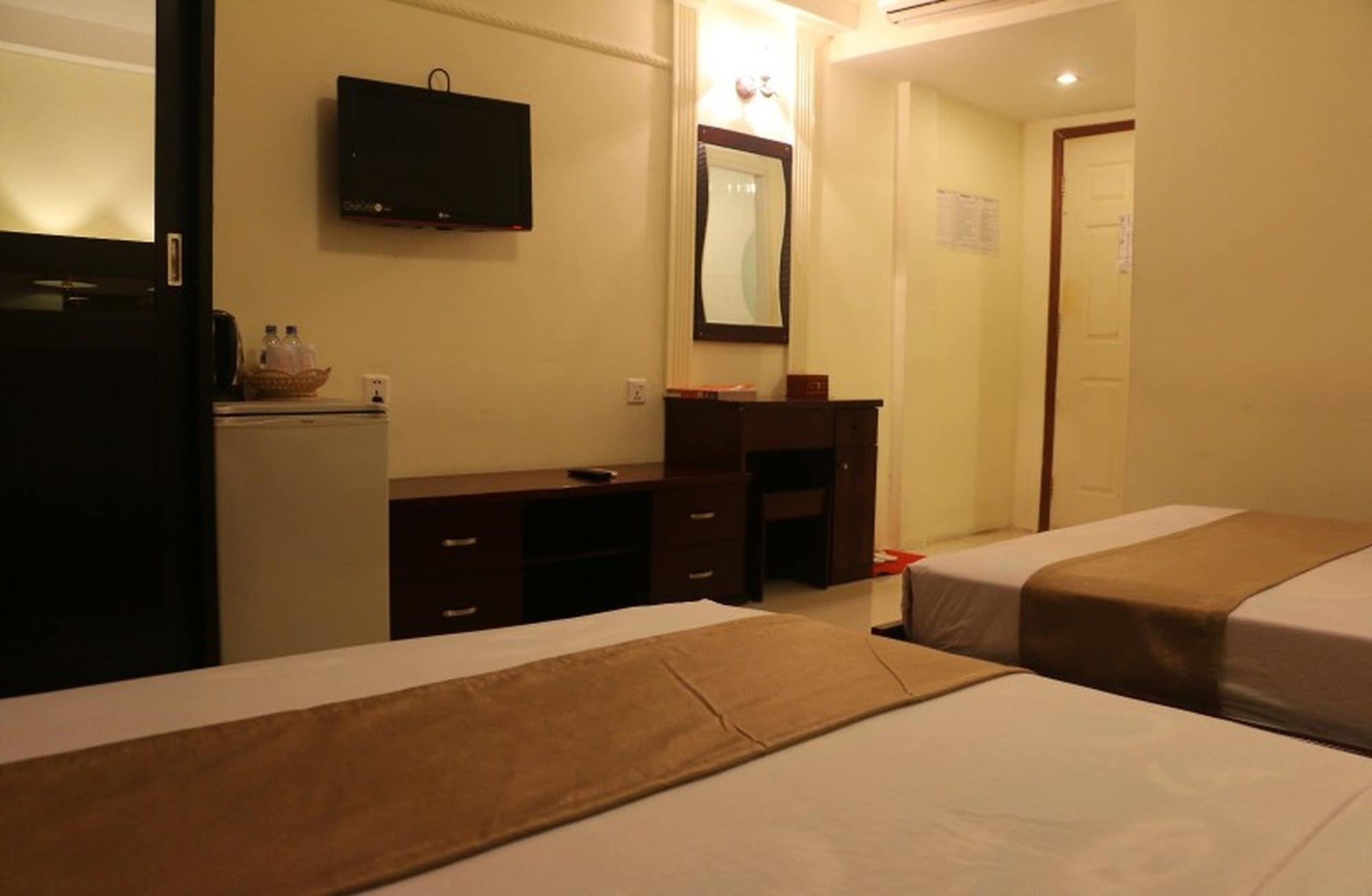 You Eng Hotel Phnompen Kültér fotó