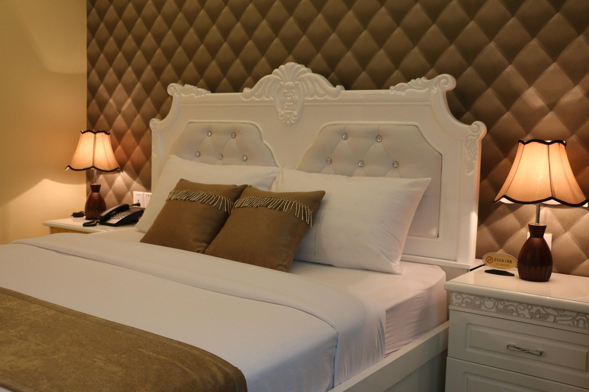 You Eng Hotel Phnompen Kültér fotó