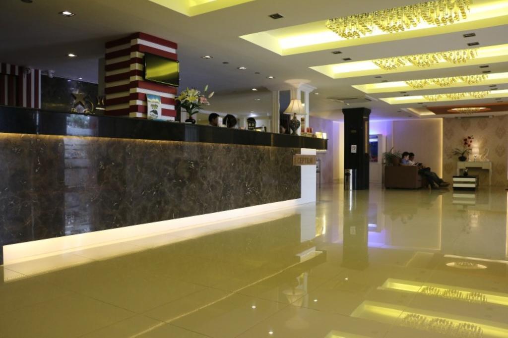 You Eng Hotel Phnompen Kültér fotó