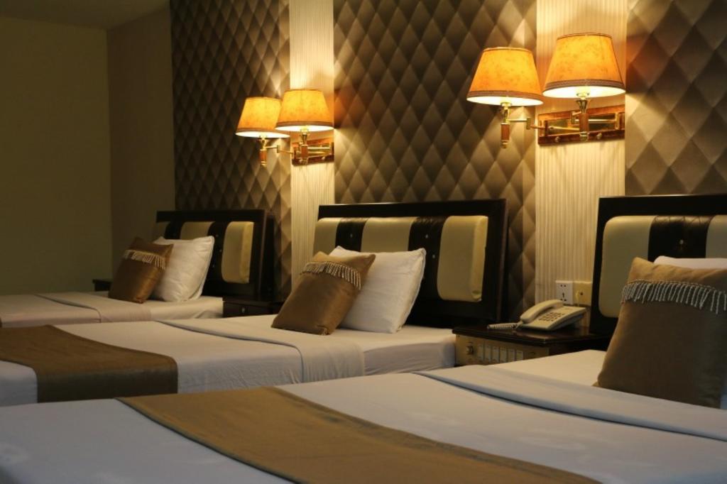 You Eng Hotel Phnompen Kültér fotó